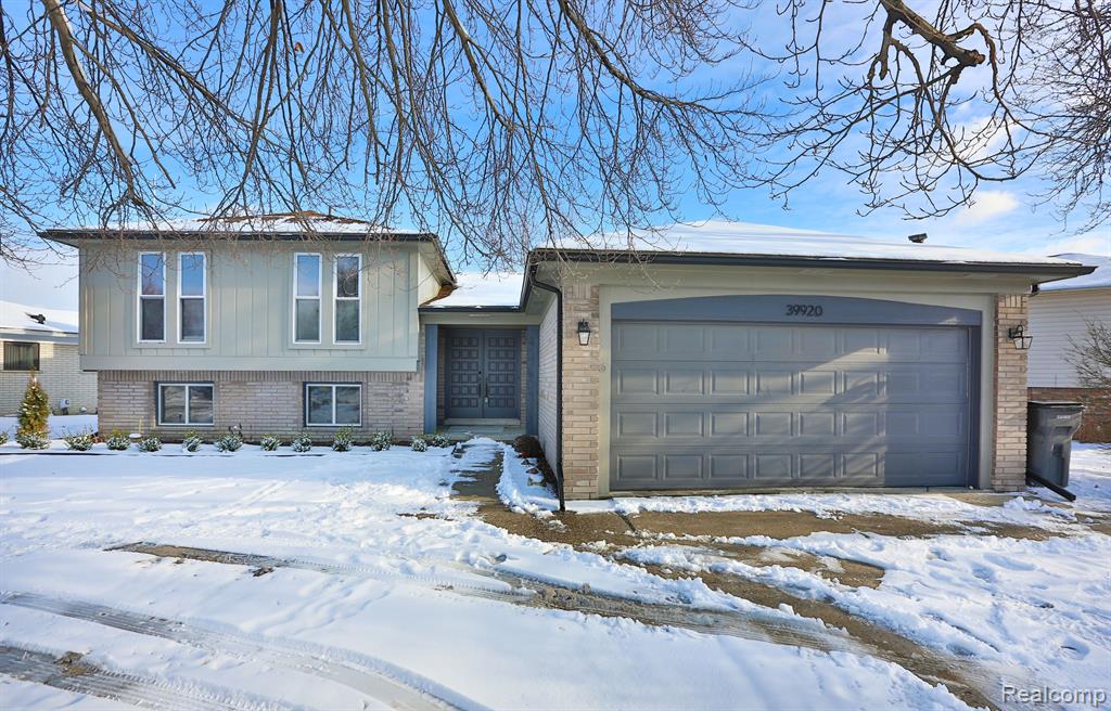 39920 BAROQUE Boulevard, Clinton Twp, MI 48038 — Photo 2