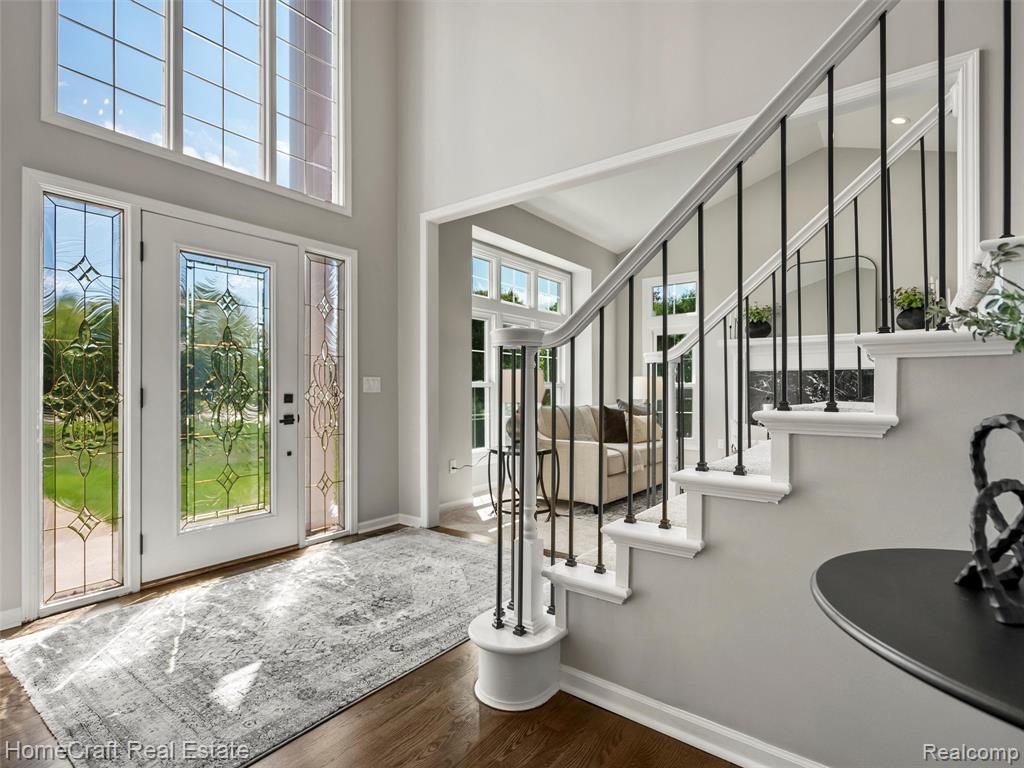 6807 SUNSET Drive, South Lyon, MI 48178 — Photo 4