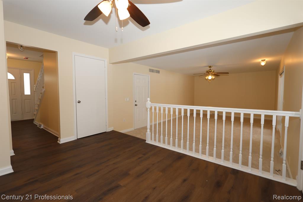 6481 WINANS LAKE Road, Brighton, MI 48116 — Photo 8