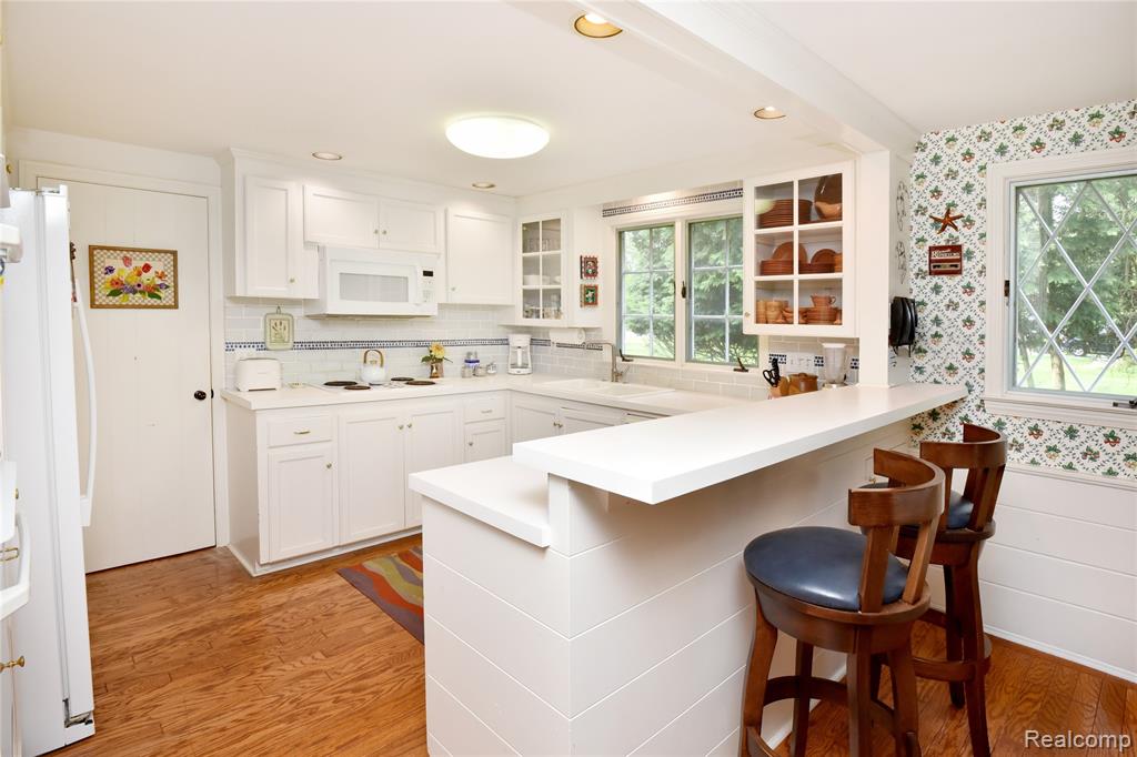 2026 W Bend Court, Bloomfield Hills, MI 48302 — Photo 16