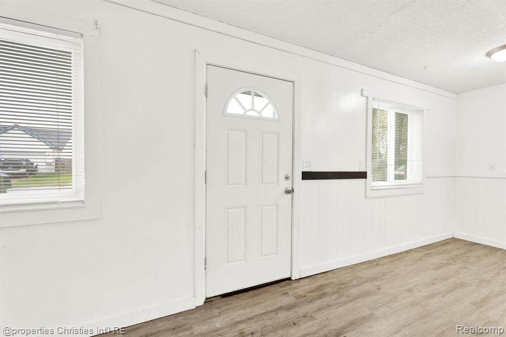 6516 Oak Street, Taylor, MI 48180 — Photo 3
