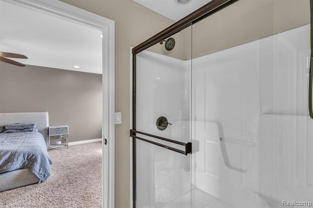 5274 STILLWATER Road, Bay City, MI 48706 — Photo 16