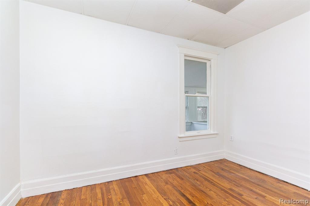 8175 CENTRAL, Center Line, MI 48015 — Photo 10