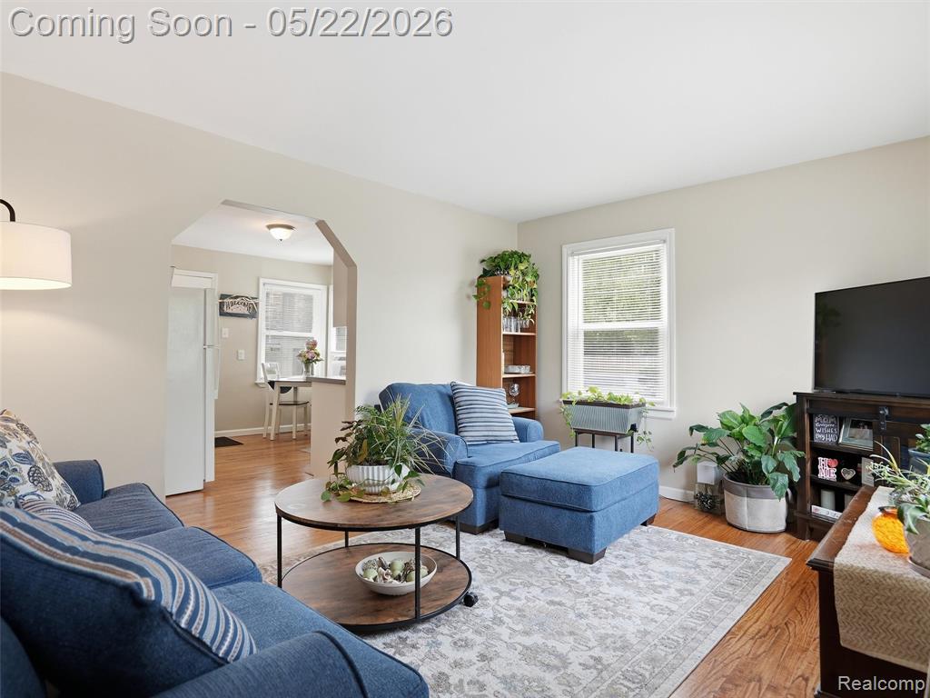 504 E Hudson Avenue, Madison Heights, MI 48071 — Photo 5