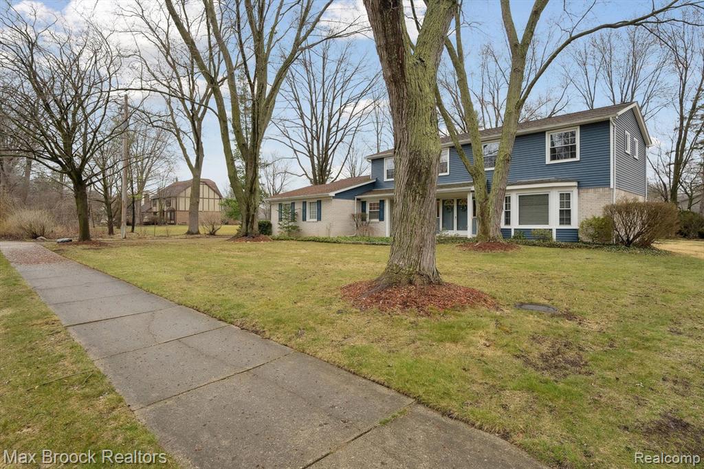 4488 BEACH Road, Troy, MI 48098 — Photo 2