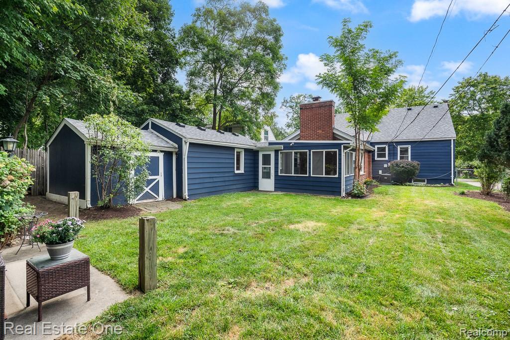 4196 Grayton Drive, Waterford, MI 48328 — Photo 30
