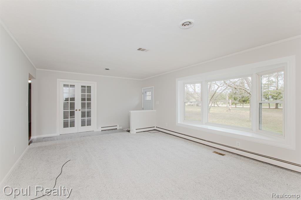 8105 LINDSEY Road, Casco, MI 48064 — Photo 5