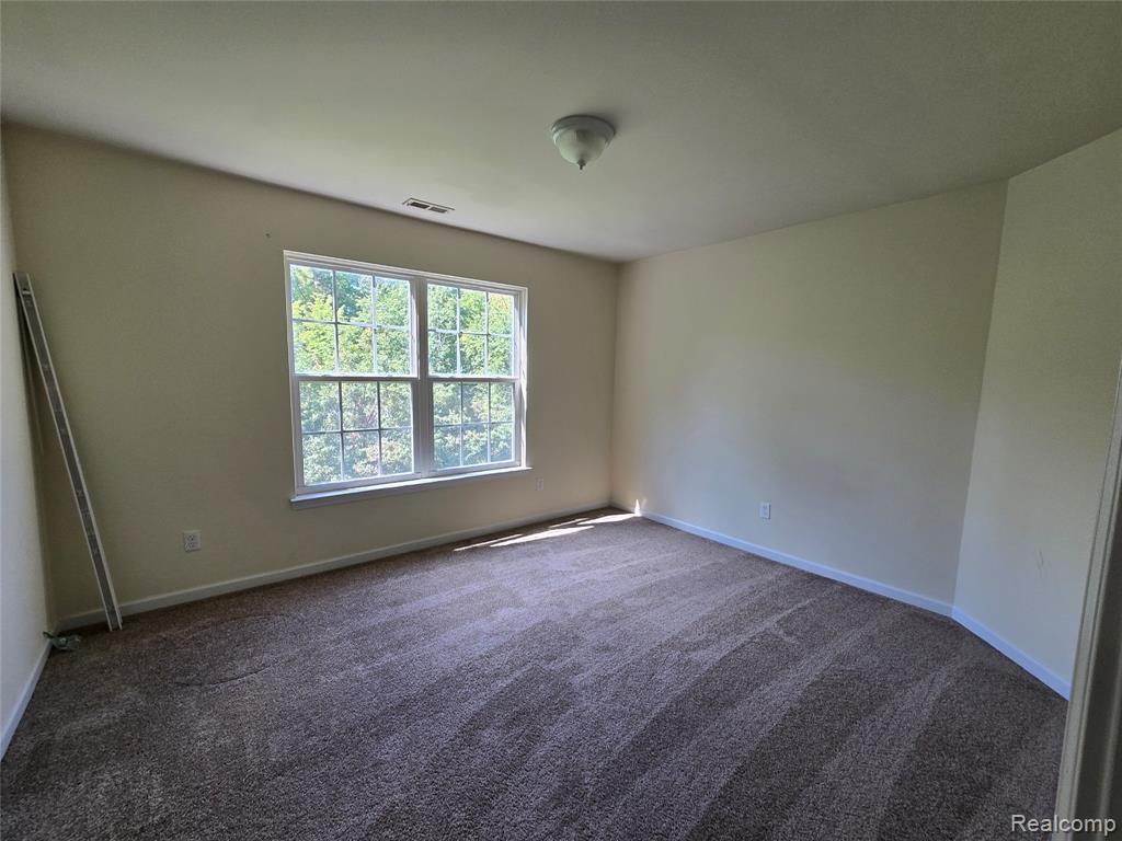 27635 Hidden Oaks Drive, Trenton, MI 48183 — Photo 15