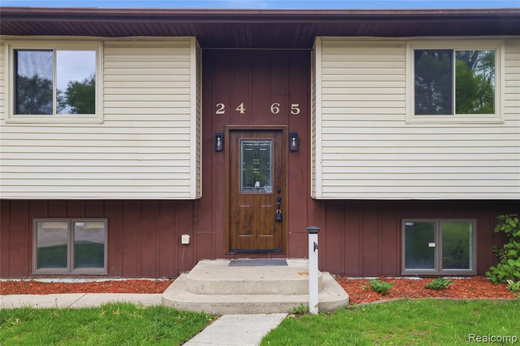 2465 Egelston Avenue, Burton, MI 48509 — Photo 49