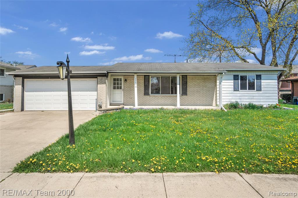 23611 Aviva Street, Clinton Twp, MI 48035