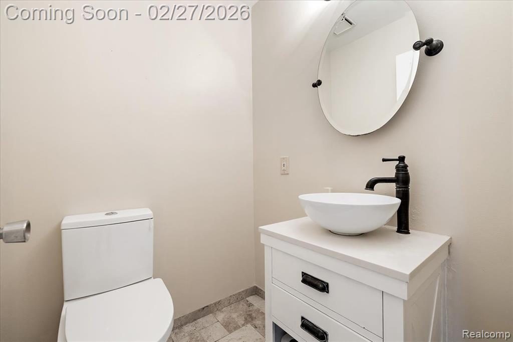 6885 Aeroview Street, West Bloomfield, MI 48324 — Photo 20