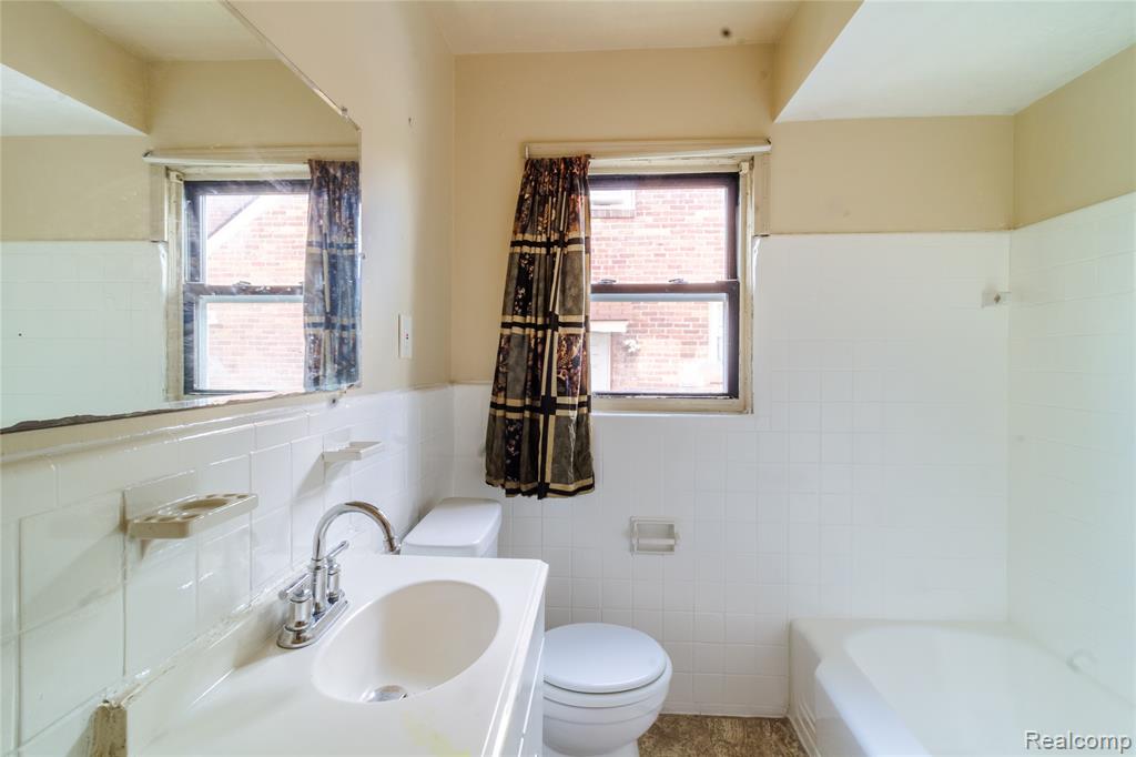 16260 Bringard Drive, Detroit, MI 48205 — Photo 12