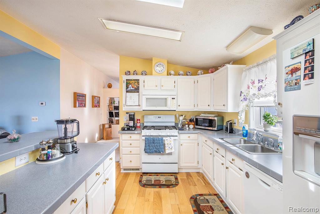529 Swan Creek Court, Kimball, MI — Photo 15