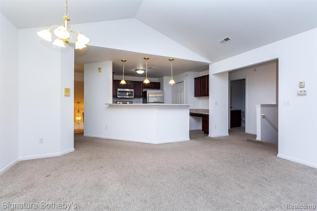26204 April Court, Walled Lake, MI 48390 — Photo 5