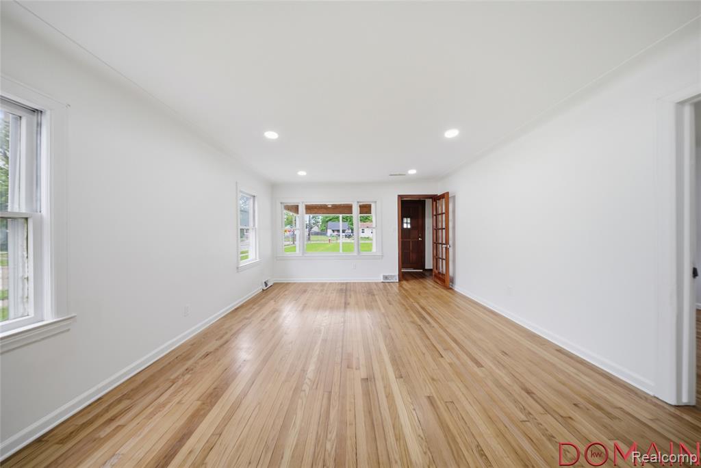 7285 Prospect Avenue, Warren, MI 48091 — Photo 7