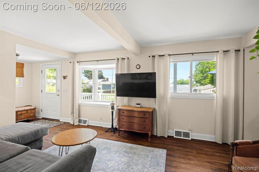 1808 Lombardy, Highland, MI 48356 — Photo 4