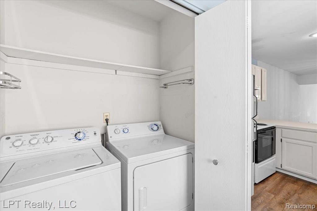 5680 DEVILLE, East Lansing, MI 48823 — Photo 10