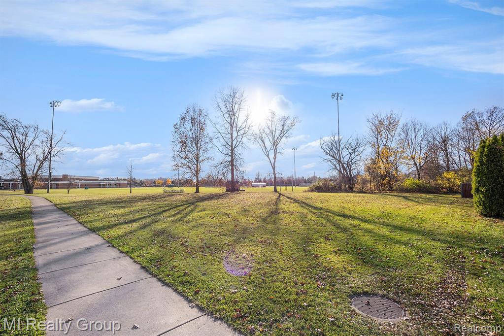 53147 Ashley Drive, New Baltimore, MI 48047 — Photo 36