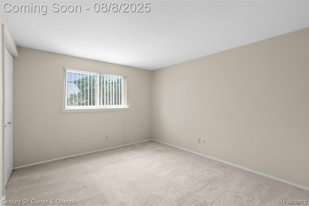 8269 Bristol Street, Westland, MI — Photo 11