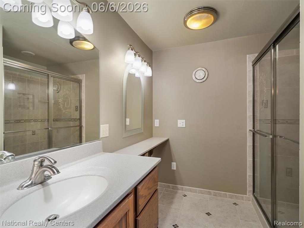 45420 Harmony Lane, Belleville, MI 48111 — Photo 34