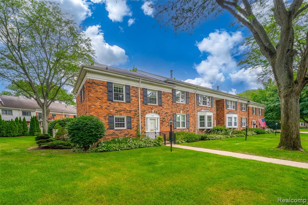 560 Billingsgate Court, Bloomfield Hills, MI 48301 — Photo 3