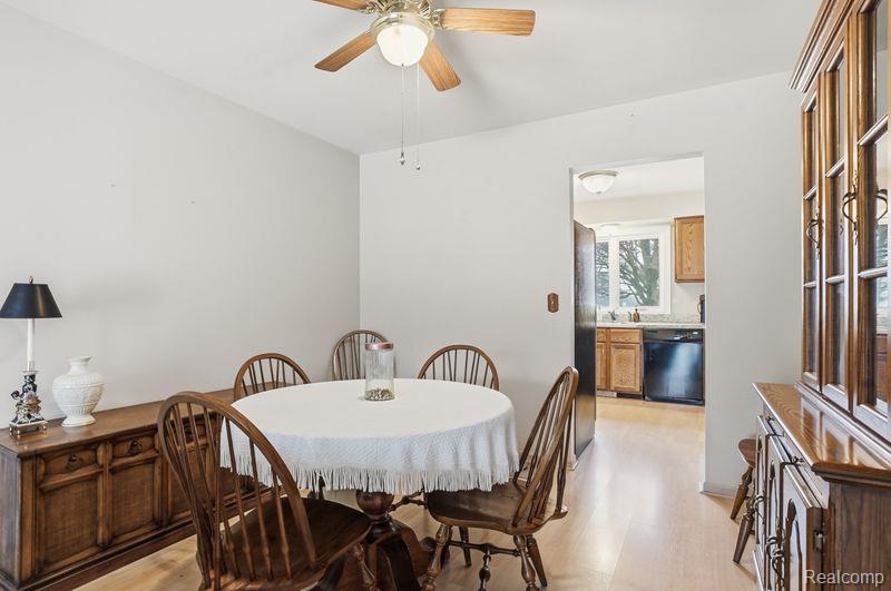 45530 Meadows Square, Macomb, MI 48044 — Photo 17