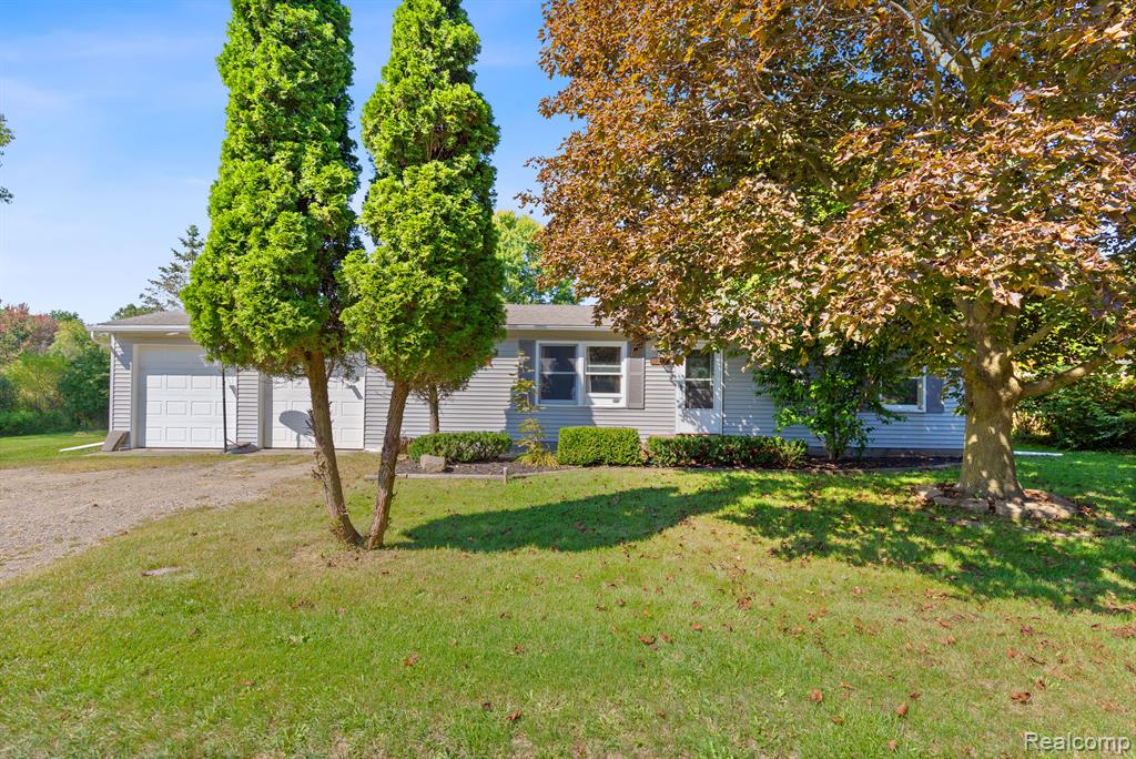 4375 WEST Street, Leonard, MI 48367 — Photo 23