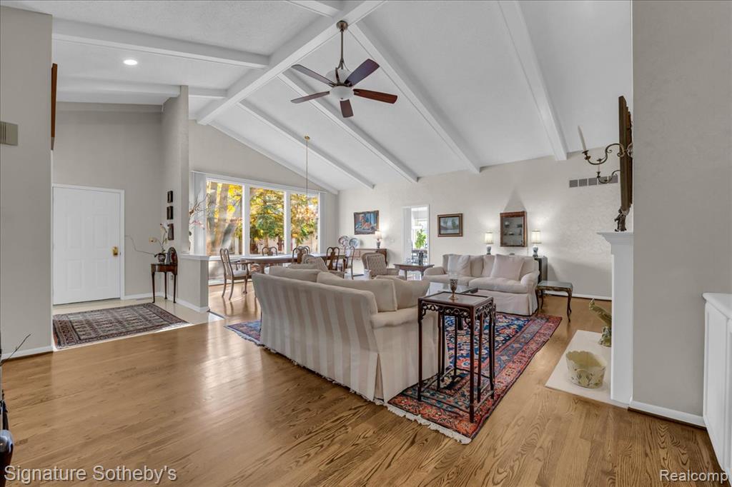 7525 Danbury Drive, West Bloomfield, MI — Photo 4