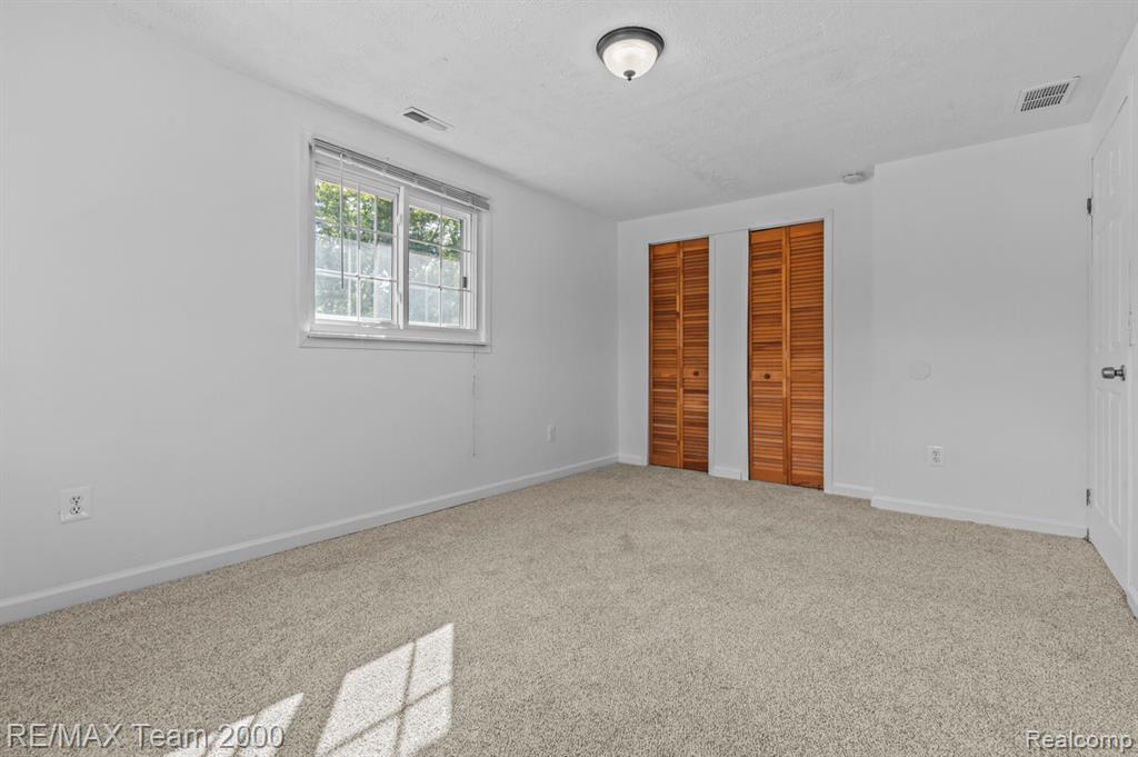 6363 McGuire Street, Taylor, MI 48180 — Photo 18