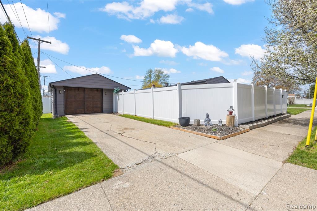 14911 Cook Street, Southgate, MI 48195 — Photo 2