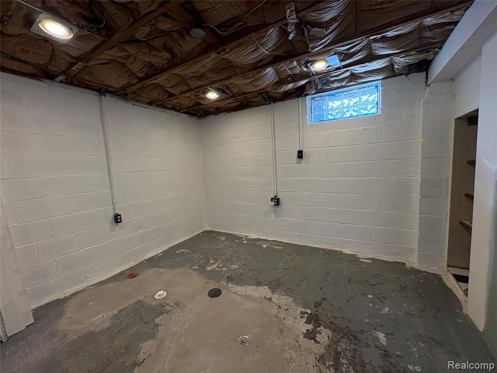 4216 Syracuse Street, Dearborn Heights, MI 48125 — Photo 35