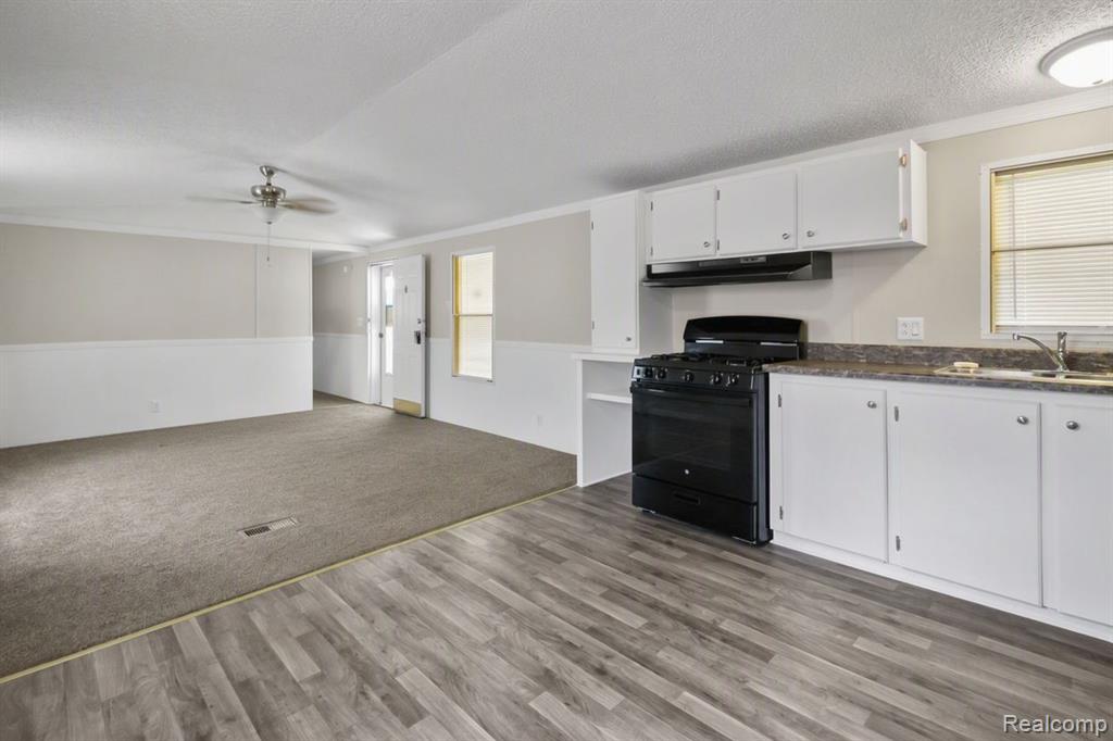 46000 Geddes Rd, 7, Canton, MI 48188 — Photo 3