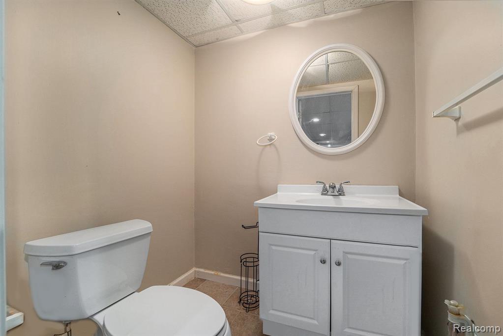 7549 ACORN HILL Court, West Bloomfield, MI 48323 — Photo 31