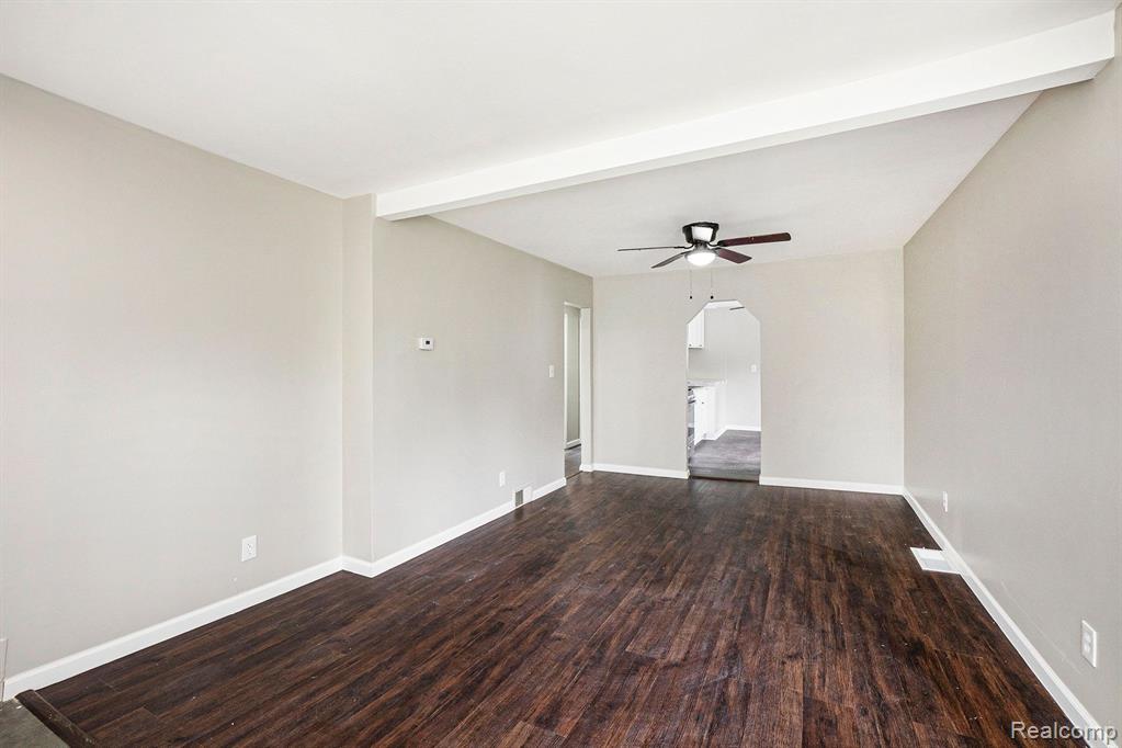 7260 CADILLAC Avenue, Warren, MI 48091 — Photo 4