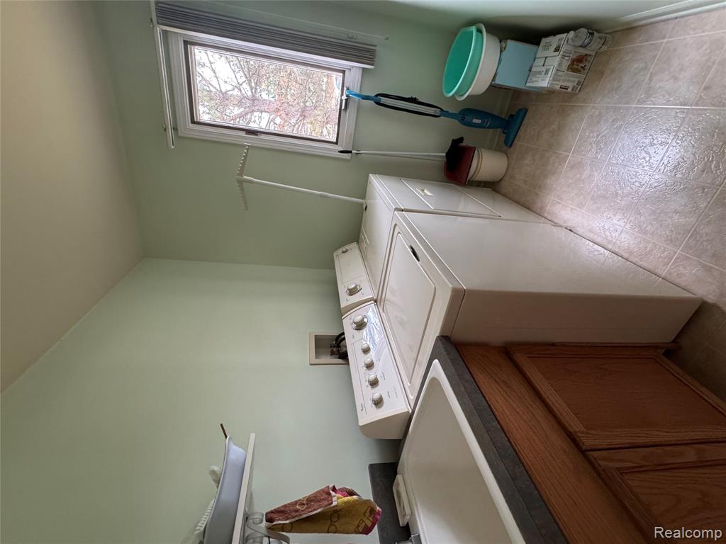 40342 Riverbend Drive, Sterling Heights, MI 48310 — Photo 13