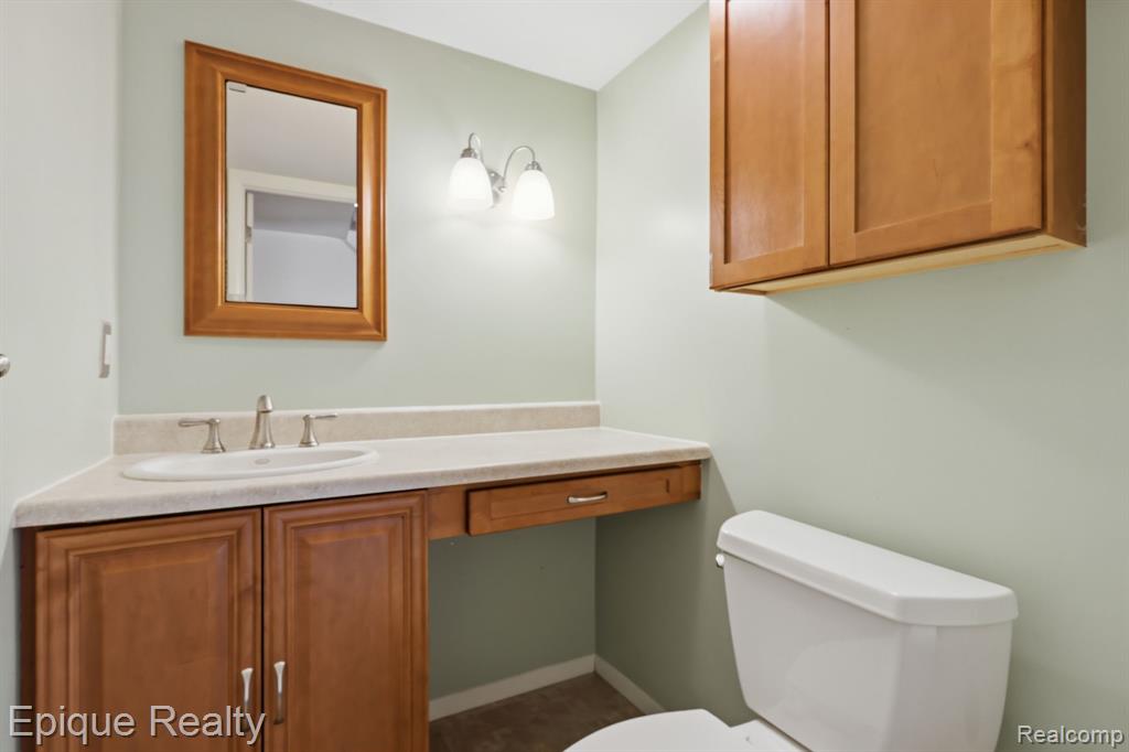 4856 Danbury Drive, Troy, MI 48085 — Photo 22
