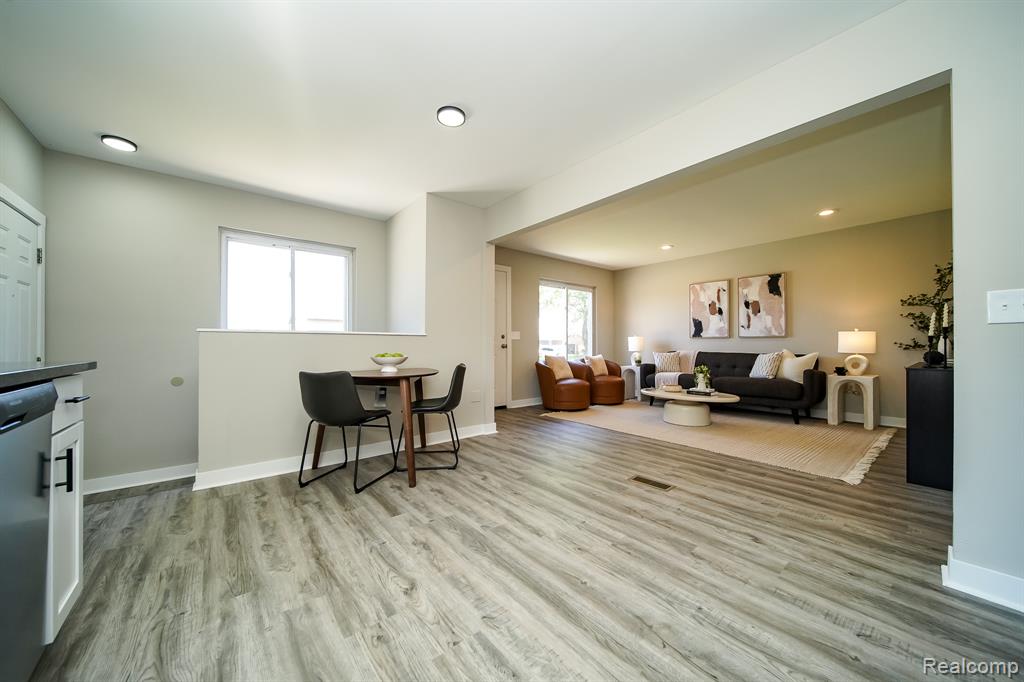 32100 Ruehle Avenue, Warren, MI 48093 — Photo 23