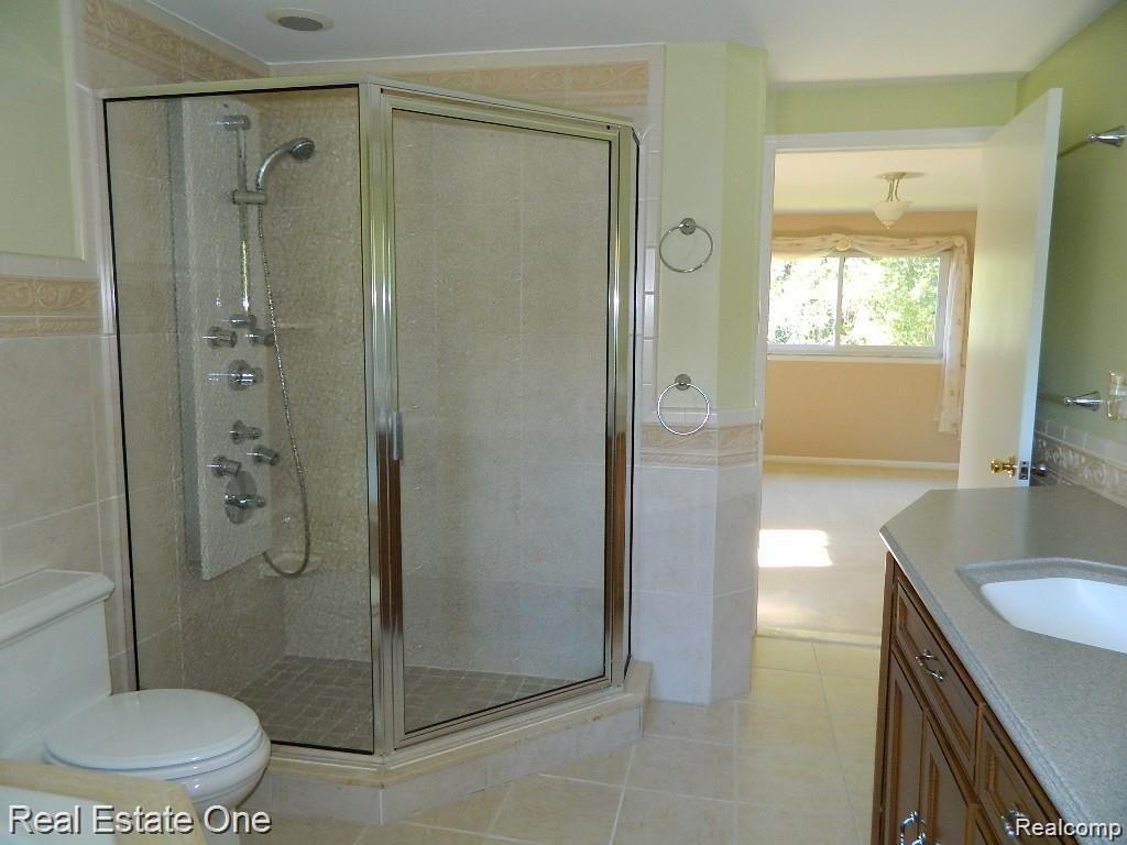 6927 Northpoint Drive, Troy, MI 48085 — Photo 25