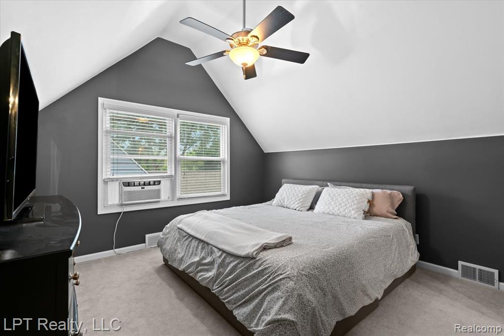 4357 Robinwood Avenue, Royal Oak, MI 48073 — Photo 18