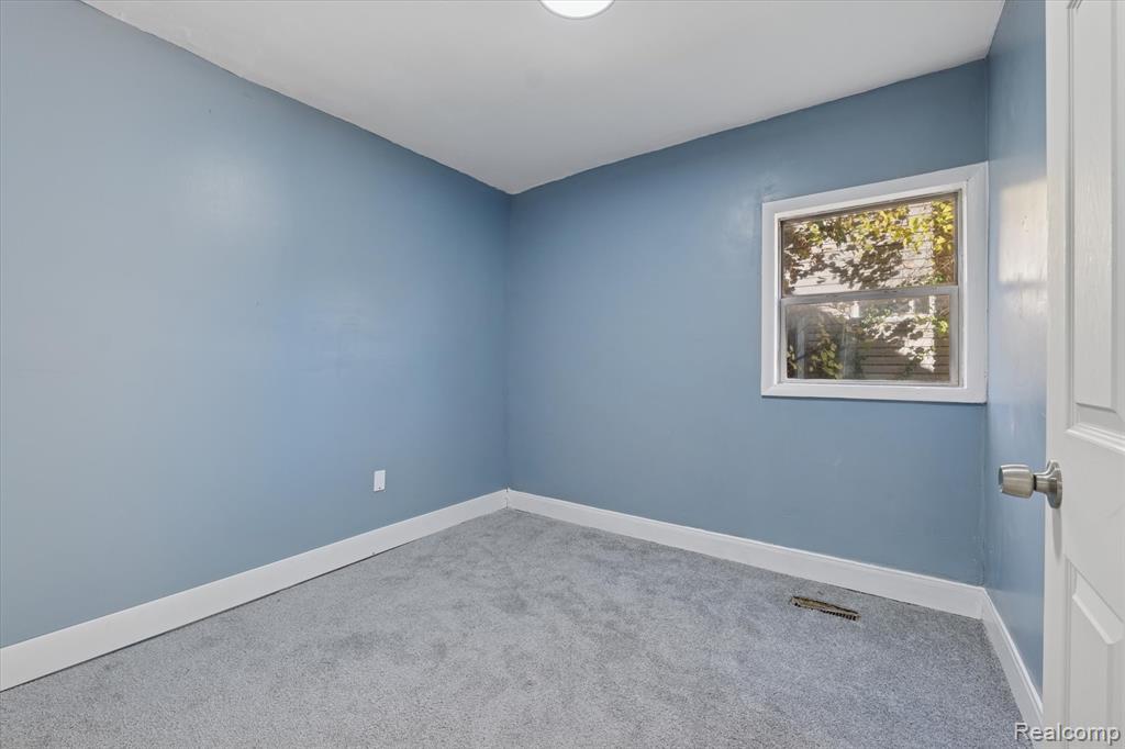 20107 Southfield Road, Detroit, MI 48235 — Photo 22