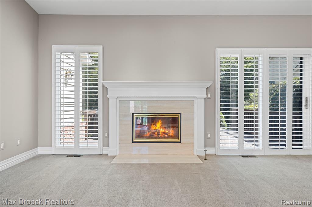 5015 Lake Vista Drive, West Bloomfield, MI 48323 — Photo 10