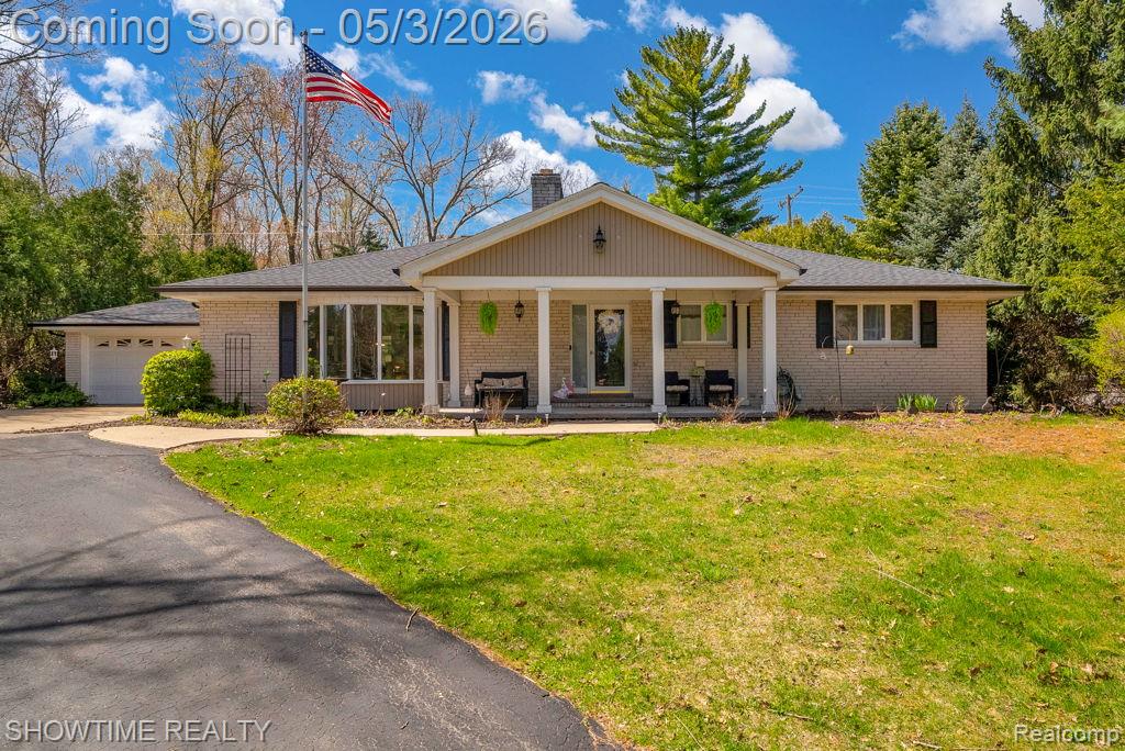 5211 Lakeshore Road, Fort Gratiot, MI 48059 — Photo 2