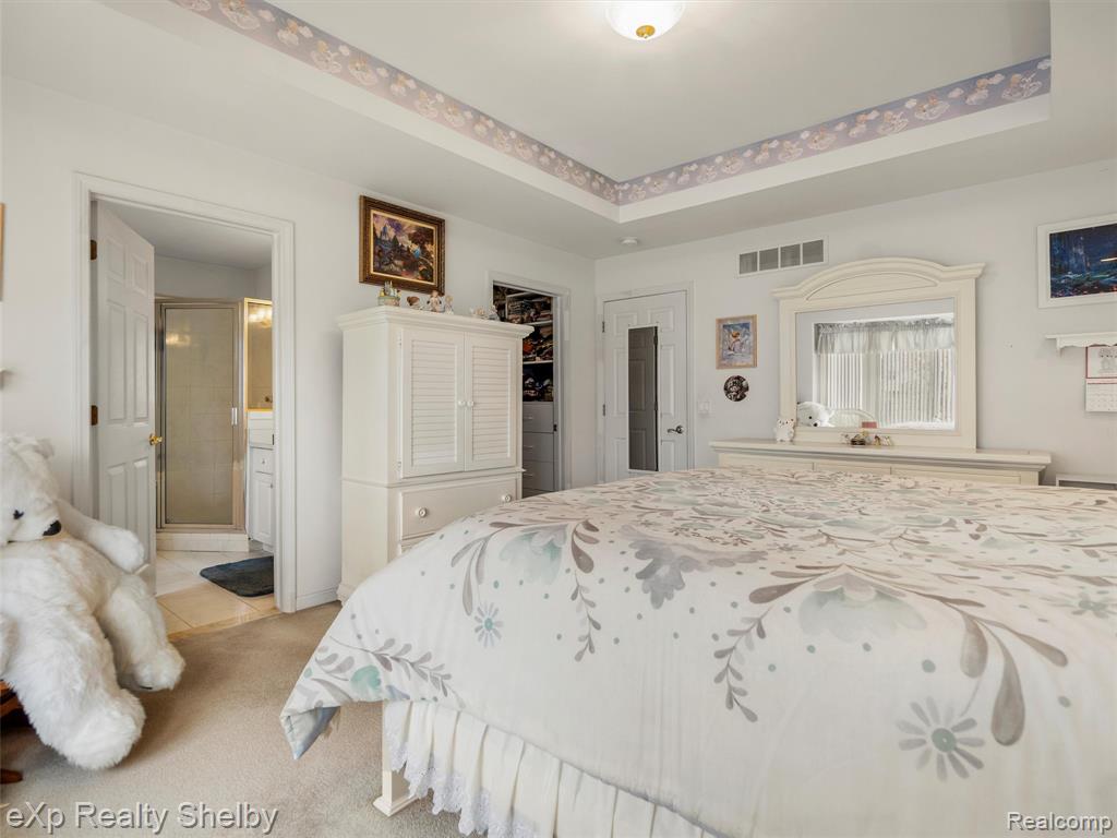 49088 Lehr Drive, Macomb, MI 48044 — Photo 19