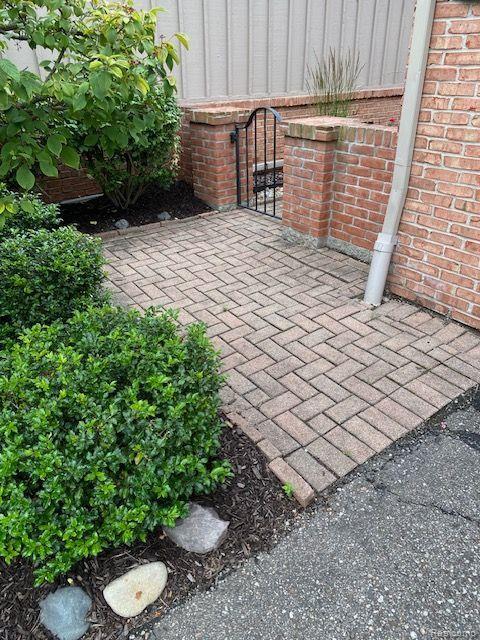 37557 AMBER Drive, Farmington Hills, MI 48331 — Photo 4