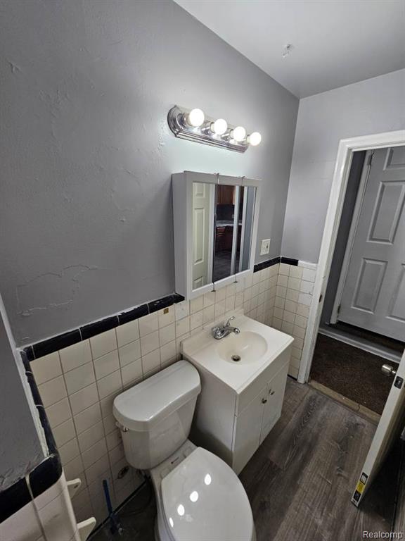 8442 Warwick Street, Detroit, MI 48228 — Photo 5