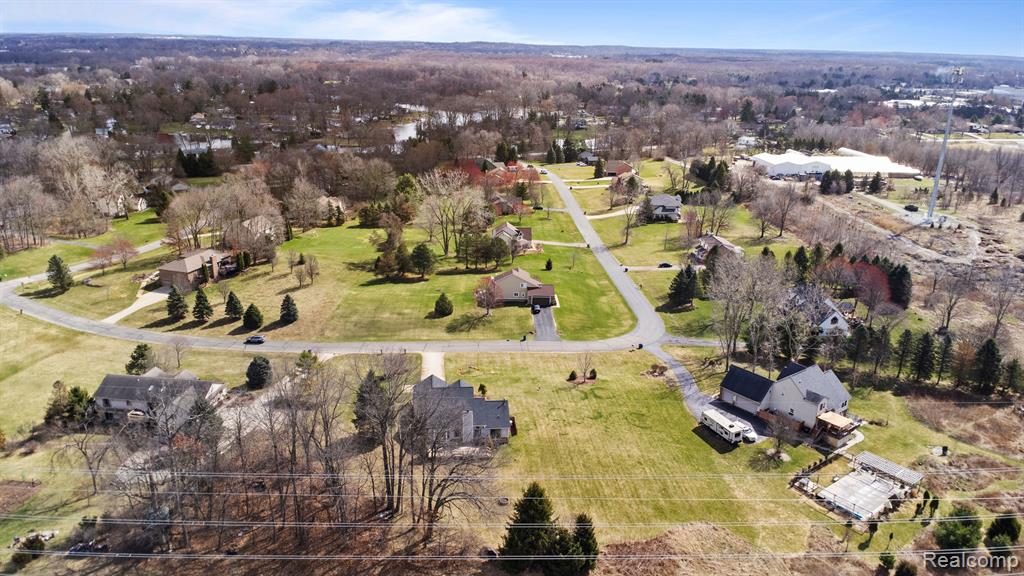 6330 STONEWOOD Drive, White Lake, MI 48383 — Photo 43