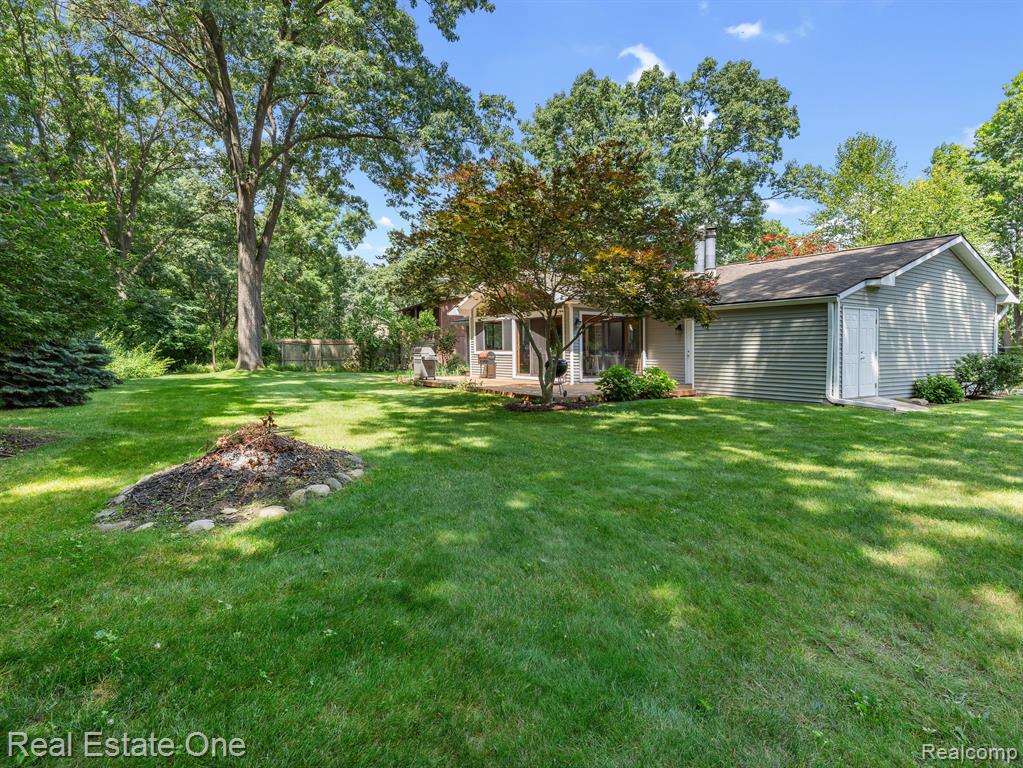 5026 GALLAGHER Boulevard, Whitmore Lake, MI 48189 — Photo 28