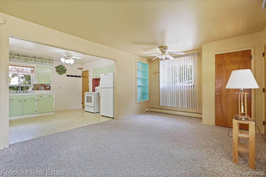 4912 Hepburn Road, Saginaw, MI 48603 — Photo 8