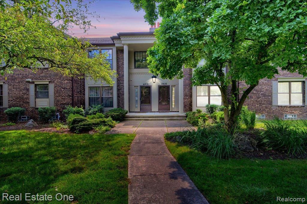 4406 KNIGHTSBRIDGE Lane, West Bloomfield, MI 48323 — Photo 2