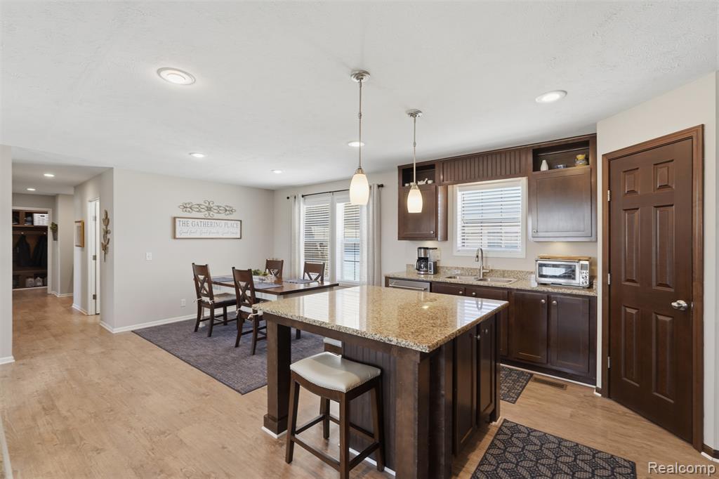 11112 Hickory Tree Court, South Lyon, MI 48178 — Photo 6